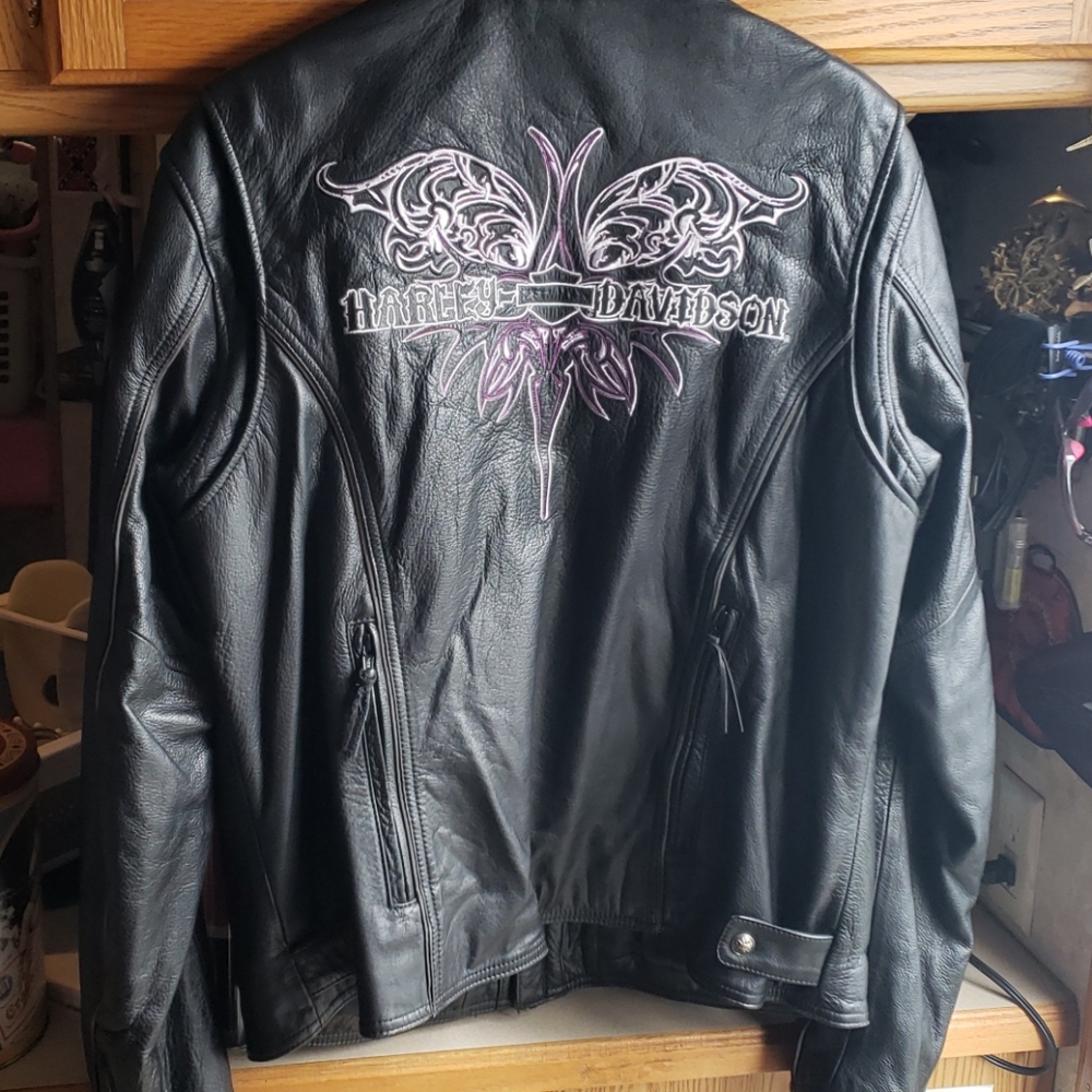 Gorgeous ladies Harley Davidson  leather jacket